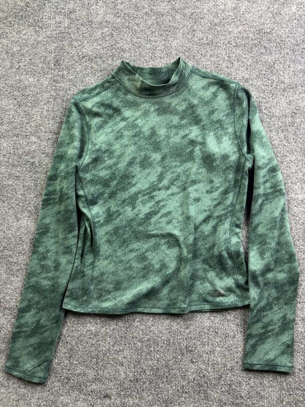 The North Face Shirt Womens Large Green Long Sleeve Mock Neck Camo Baselayer Top